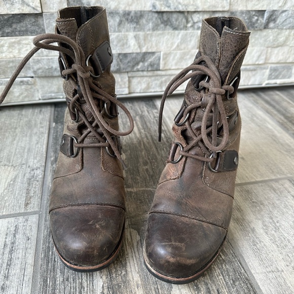 Sorel Joan of Arctic Wedge Brown Lace Up Waterproof  Winter Boots Distressed Sz7 - Picture 7 of 14